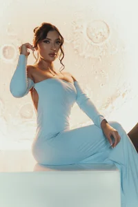 AbbyDalton 𝑴𝒐𝒐𝒏𝒍𝒊𝒕 𝑺𝒌𝒊𝒏 Pic 4