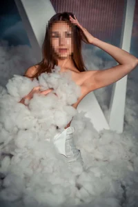 yes_Alice Public Pic 3