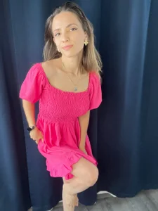 amelia_meili I want to be as bright as my dress^^ Pic