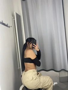 Violet_carson THOSE JEANS🥵🥵🥵 รูป  2