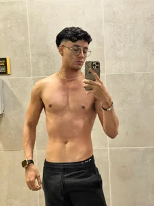 Sebastian-Dash Dash in the gym!!💪🏼 Immagine  4