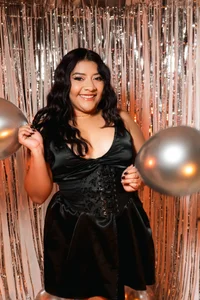 MeghanBurn BIRTHDAY GIRL ♥ Pic 3