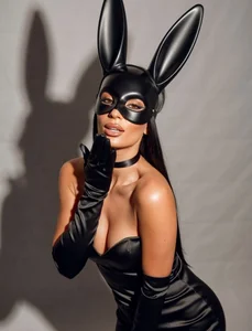 EllaaLuxのBlack sexy Bunny🐇の 3枚の写真