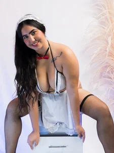 JESSYCORTES SEXY MAID Pic 5