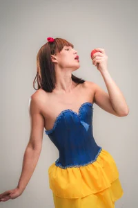 PaulinaLondra2 Public Pic 4