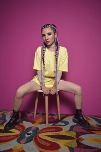 LILA_ELLIOT look at me and love me Pic