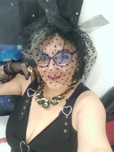 cataleya_mom hallowen 😈🍒 Pic