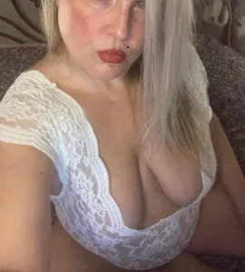 British_Bella Public Pic 9