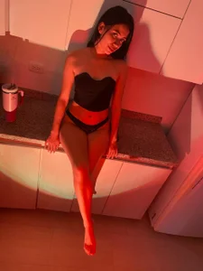 Ivyy_sweet_ I am simple and sexy Pic 3