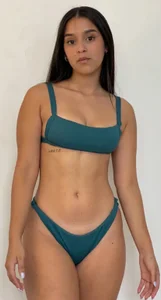 Liz_Gomez Public Gambar 2