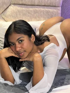sofi_jackson1 sexy latina ♥ kisss lip Kuva