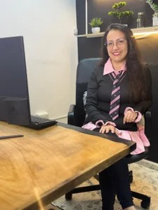 hot secretary de Lauryn_Jones  3 Imagens