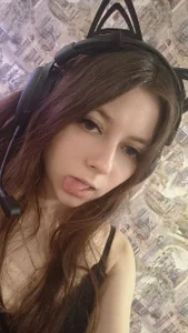 AliceVeloura Public Pic