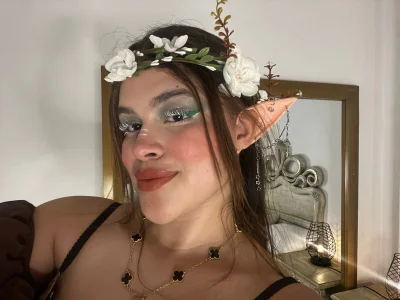 michell_blakke Sexy elf in the garden🧝🏼 Pic 4