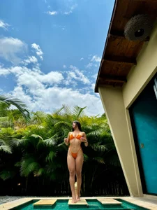 Michelle_se What happened over the weekend? Hình 2