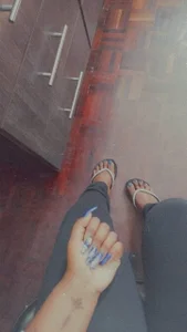 IndianSapphireXXX Kiss my hands and suck my toes 🤤😈 Εικόνα