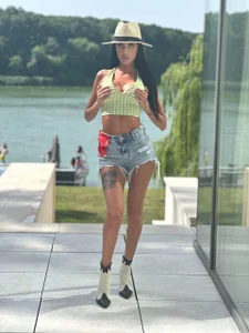 KairaAndrews Cowboy girl ! 圖片 3