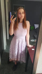 TinyMILF666 Public Pic 9