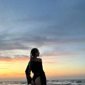 LeilaBilberry Public Pic 5