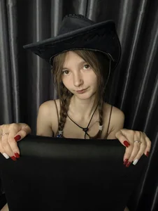 DongMolt Cowgirl Pic 2