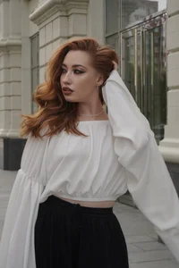 TinaBrook I dazzle the city with my beauty Pic 9