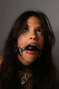 Hunter_Ignis Your hot submissive girl Bilde 2