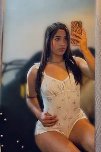 ruth_wells Public Pic 3