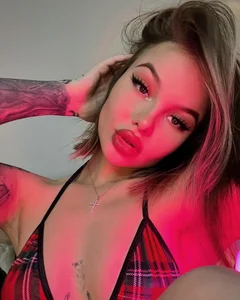 KissMeSasha Hi bb Immagine  2