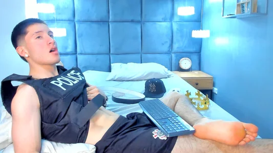 HunterHeat_ I am your police Foto 8