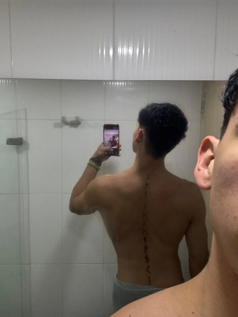  6504 Gambar Sohor Kini Luke_Muscle