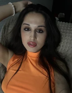 Mira_Sirena Public Pic 2