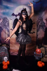 naomi_kyse Lethal beauty 🩷 Foto 3