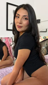 Victoria_Moonligth Public Pic 4