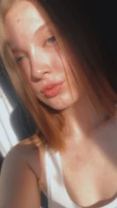 EmmaDuttons XXX nøgenfoto 1