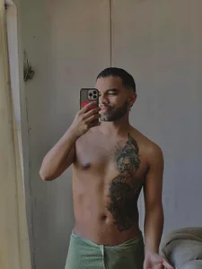 yons11_ Public Pic 2