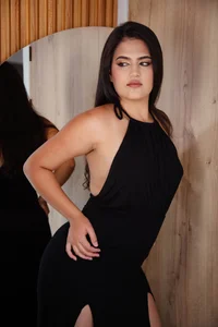 your girl in black🖤 de celeste_amour  9 Imagens