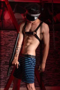 marcuscollins1_ DOMINEERING👿 Immagine  3