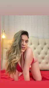 NEW de ashlymoon  4 Imagens