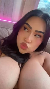 Zoey_thompson Just me, your sweetest distraction 💋 Pic 3