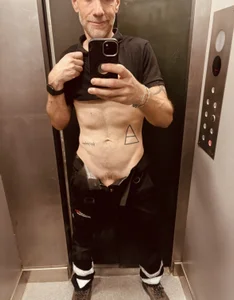 hornyinthemiddleのPublicの 5枚の写真
