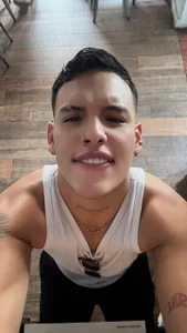 AaronRizzo 🍑🔥 Foto 5