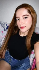 MileyBloom_ Public  5টি ছবি