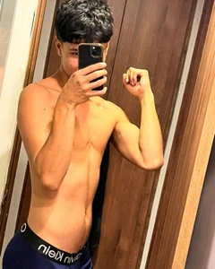 Taylor_Brooks A normal day <3 Pic 2