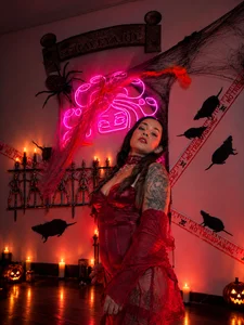 loving_couple__ Halloween 2026 👻🎃 With she 🤡 Foto 3