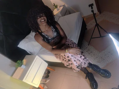 puca_ebony SOMETHING DIFFERENT IN A SKIRT Pic 3