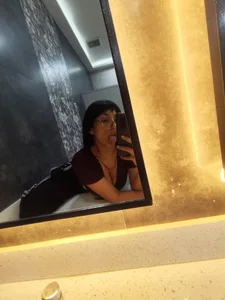 MelanieHardfox Public slika 3