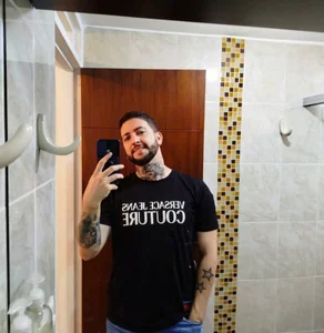 Nicolas_Overlord Public Pic
