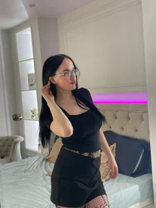 BrookWells: Public ( 5 фото)