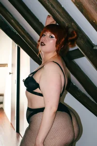 ari_rossee ME<3 Pic 5