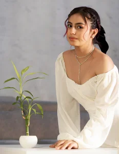 emily_bank With every curve of my white dress Pic 5